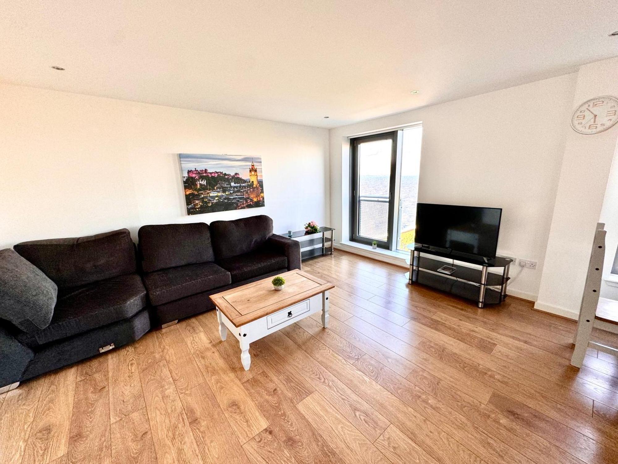 Britannia Apartments Apartment